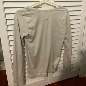 White lulu lemon long sleeve
